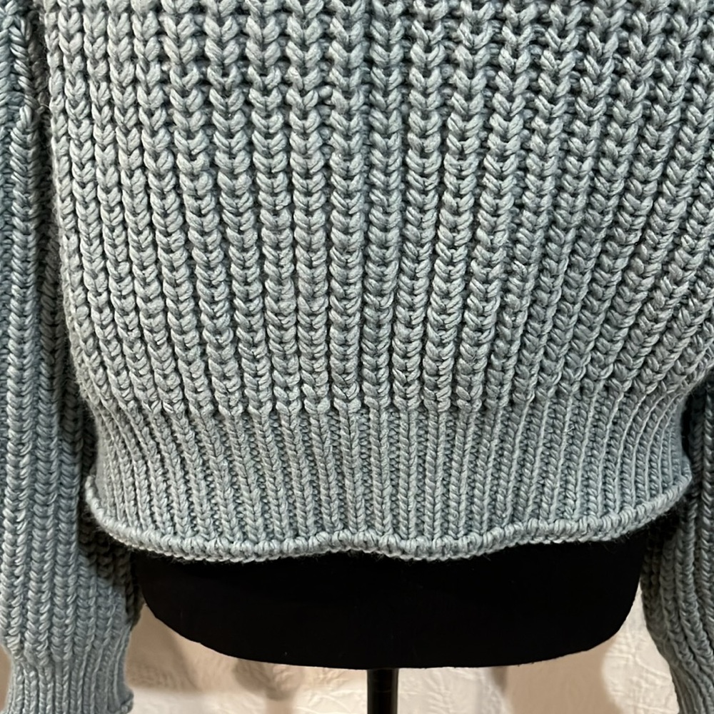 H&M mock neck sweater, size medium‎ - Picture 5 of 14